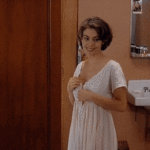 Alyssa Milano Naked in 'Embrace of the Vampire'