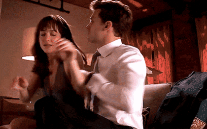 Dakota Johnson in "Fifty shades of grey"