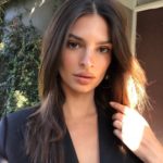 Emily Ratajkowski Braless (4 Photos)