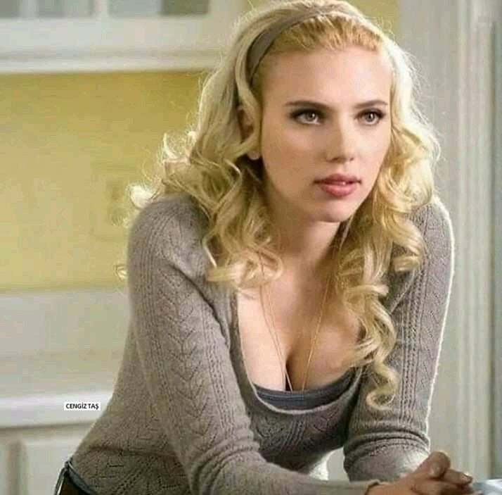 Scarlett Johansson as your college coed girlfriend who likes to fuck your friends in your dorm when you're not around