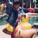 Will never not love this picture of Hailee Steinfeld and her beautiful ass