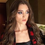 I just want to fuck Natalia Dyer mouth and make her mascara run down her face.