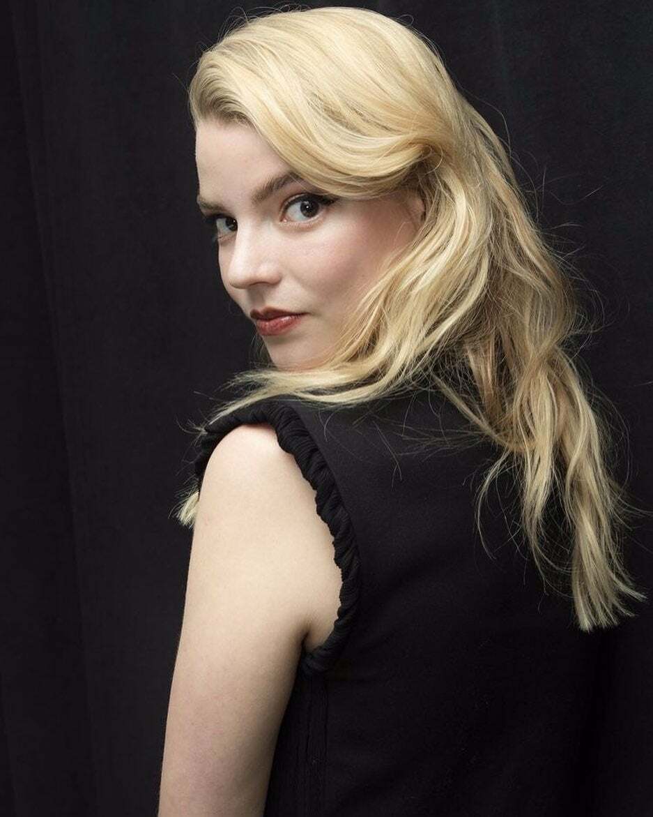 Anya Taylor-Joy is such a hot piece of fuckmeat.