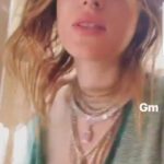 Bella Thorne Boob Slip (1 Pic + GIF)