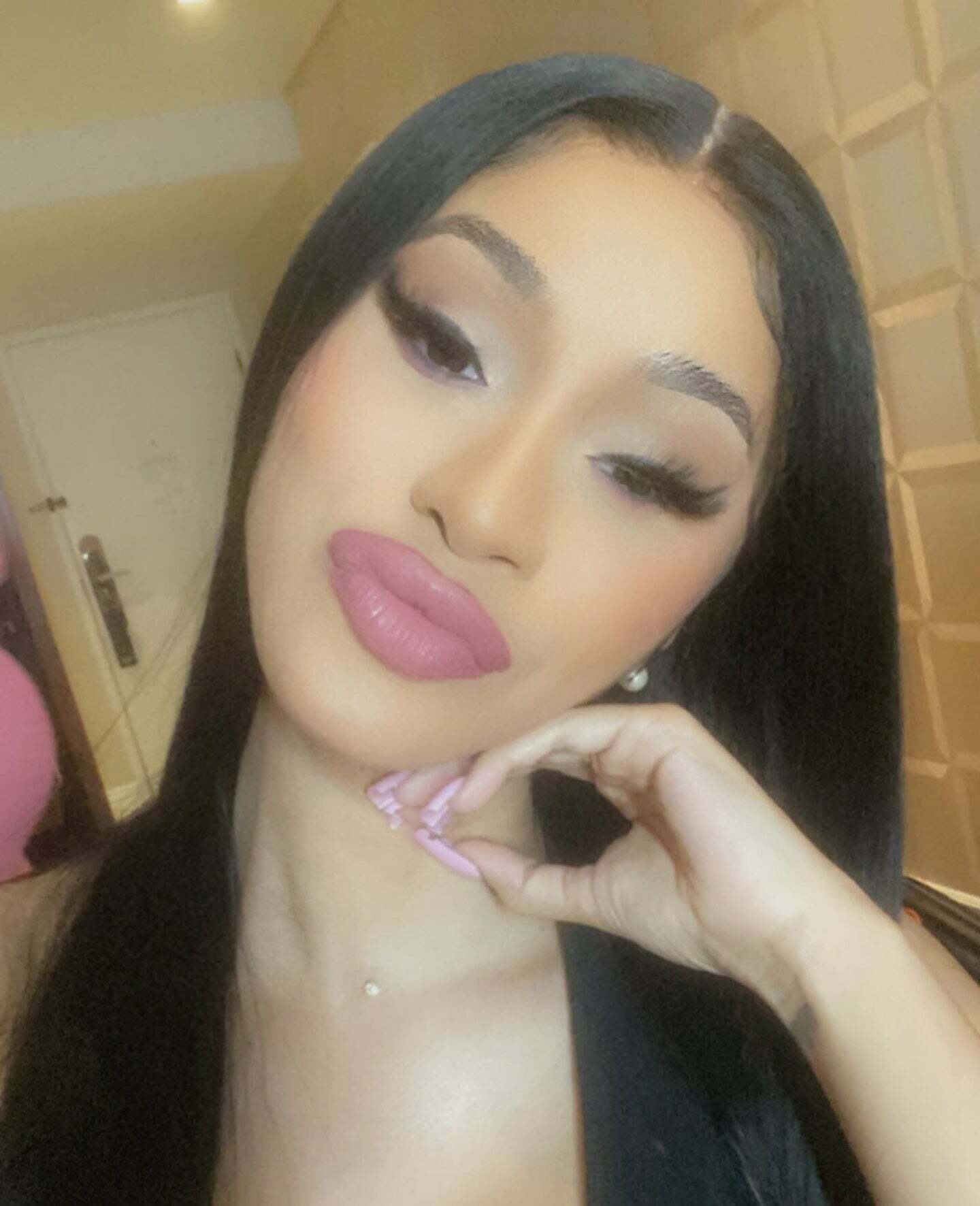 Cardi B's pretty lips ??