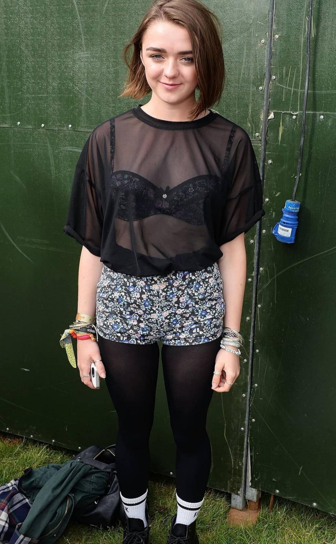 I really love this pic of Maisie Williams