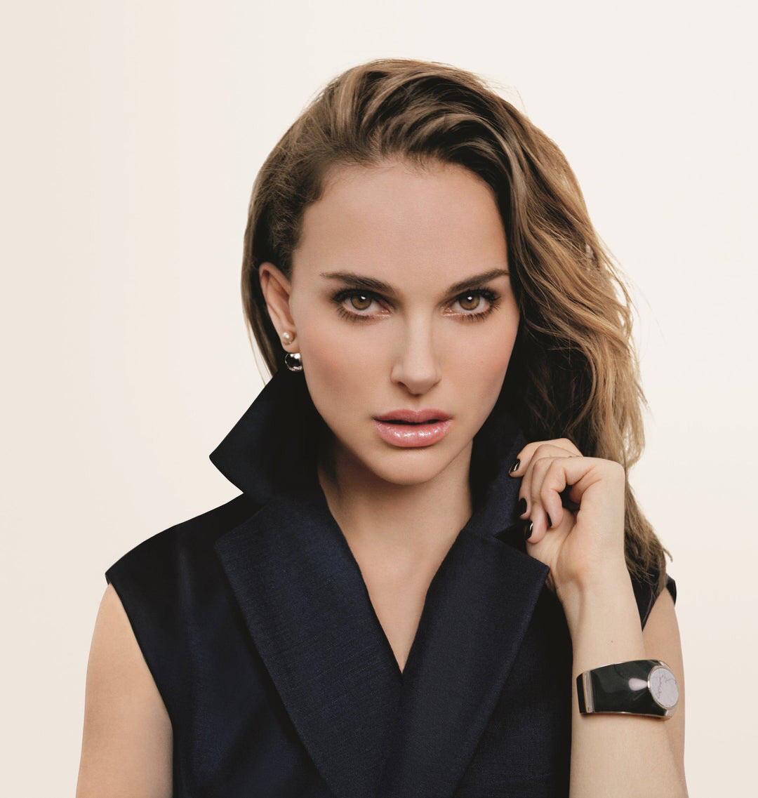 If Natalie Portman let you fuck her mouth any way you wanted for an hour, how roughly would you?