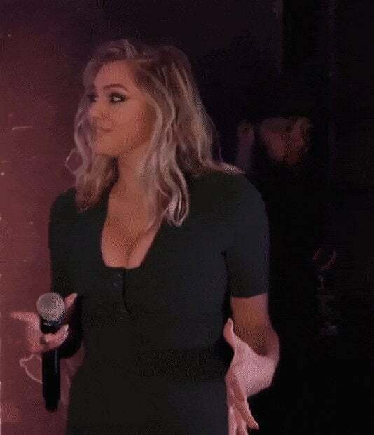 Kate Upton's boobs pressed