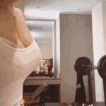 Kelly Brook - Quarantine Workout