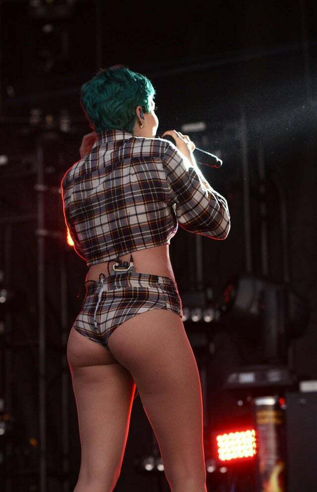 Never jerked to Halsey before, my cock couldnt resist her fat ass now