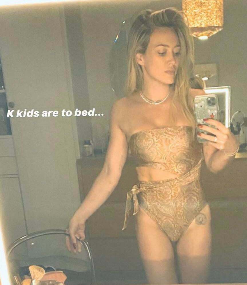 Ok Hilary Duff I'm my way. Time to fuck mommy senseless.