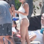 Selena Gomez is best when she's thicc