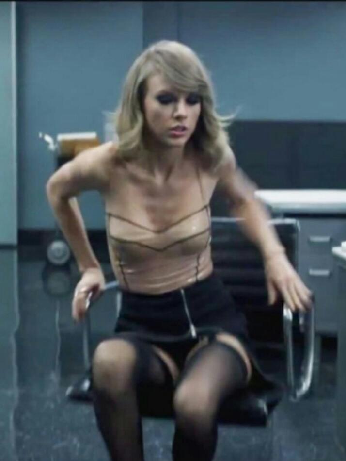 Taylor Swift Not the clearest but between garter and