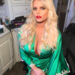 Edging to Jessica Simpson’s big tits and other busty celebs. Finish me