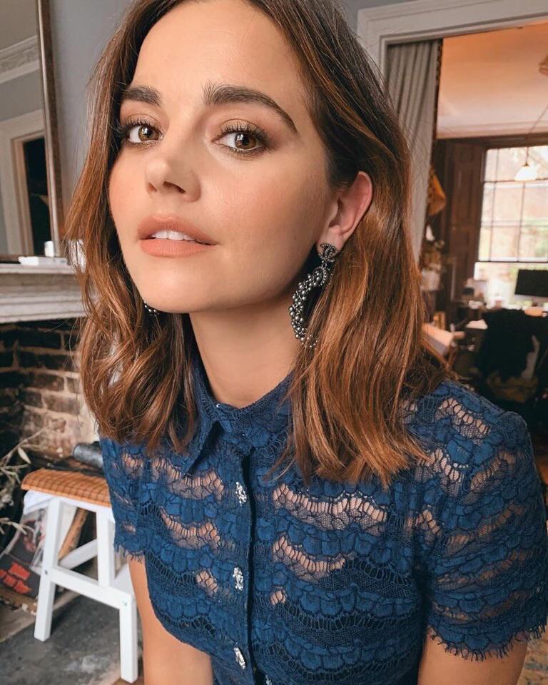 How roughly would you fuck Jenna Coleman’s face?