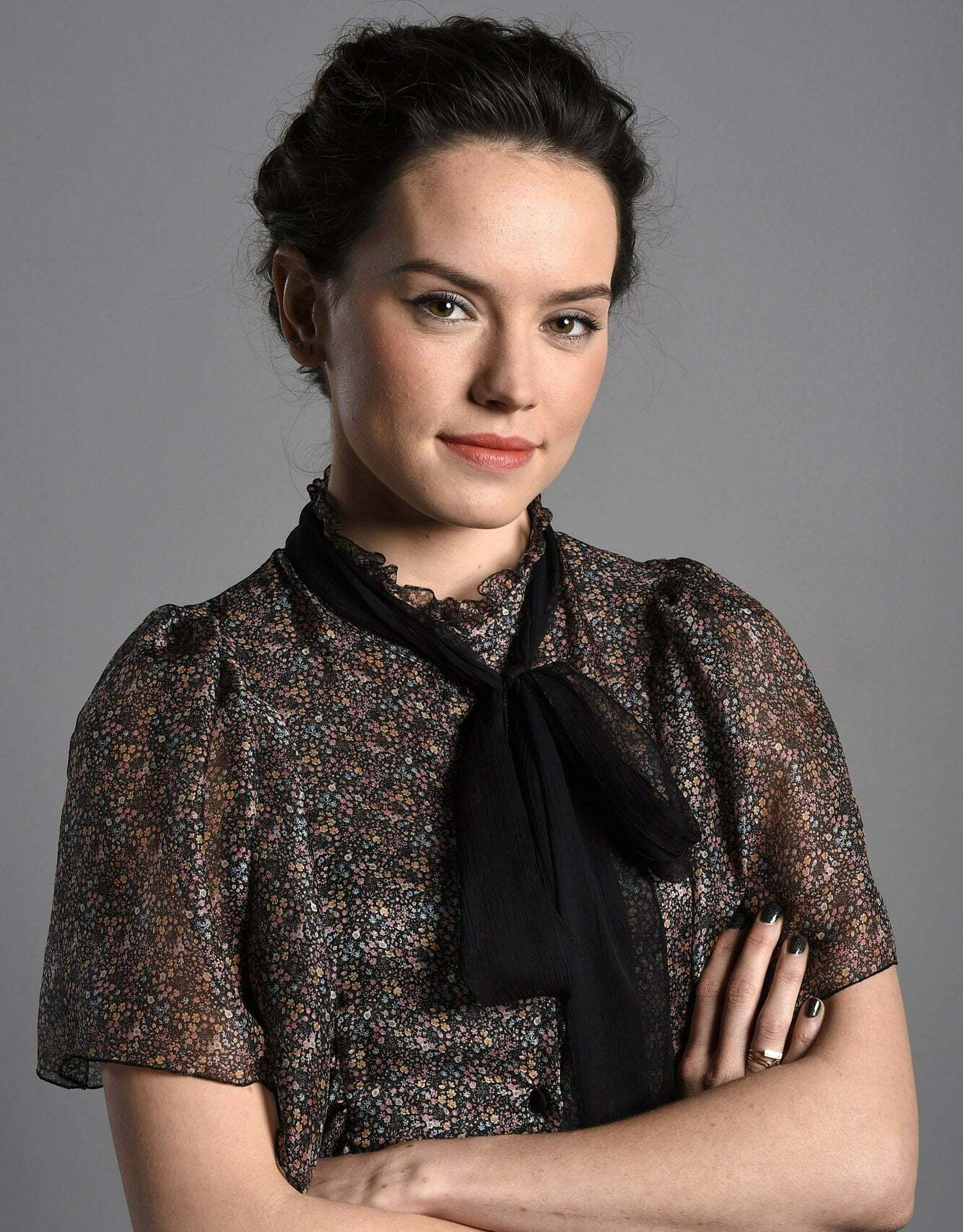 Daisy Ridley - I want to cover that face with kisses, and then cum