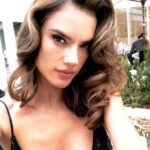 Alessandra Ambrosio Sexy (26 New Photos)