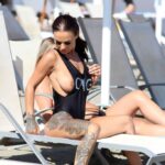 Chantelle Connelly Nude & Sexy (25 Photos)