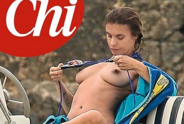 Elisabetta Canalis Sexy & Topless (16 Photos)