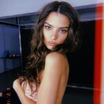 Emily Ratajkowski Sexy & Topless (10 Photos)