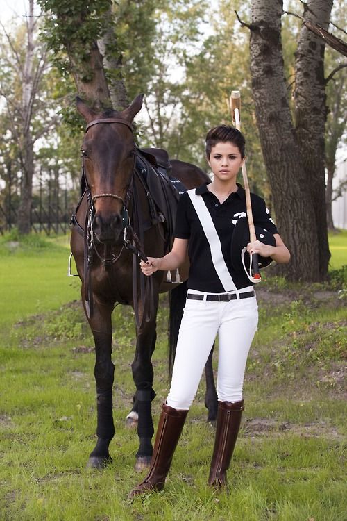 I want Selena Gomez to ride me like a polo