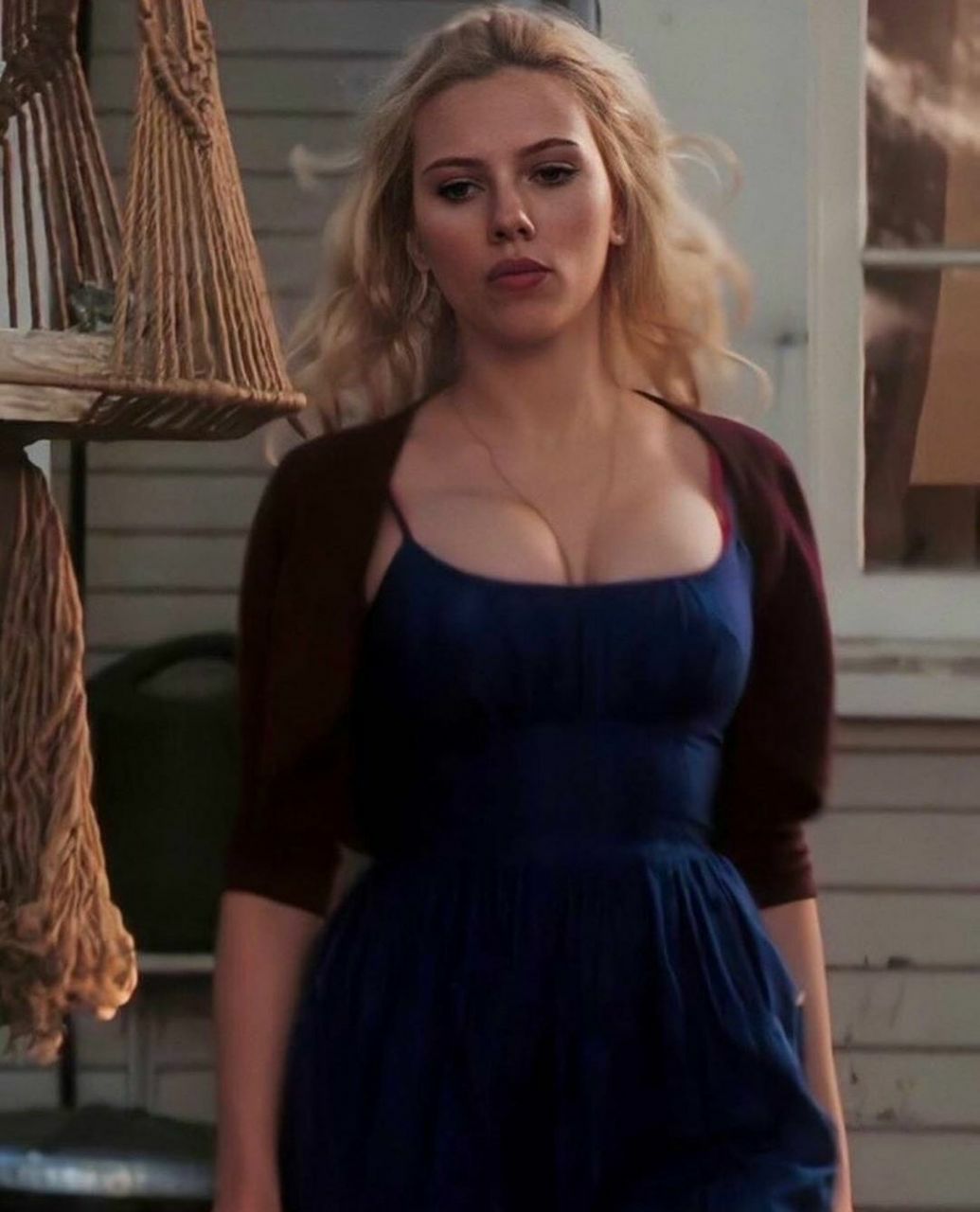 Scarlett Johanssons big soft tits would be the perfect pillows