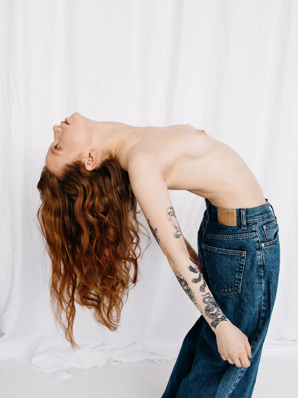 Alena Makarskaya Topless (5 Photos)
