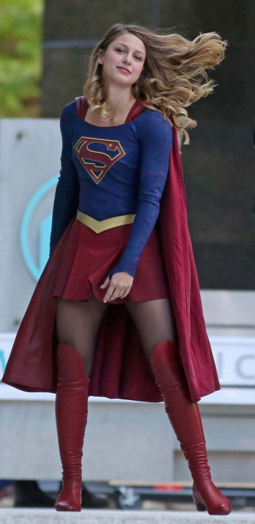 Enjoying the wonderfully beautiful Melissa Benoist. Anyone else?