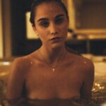 Jessie Benson Topless (5 Photos)