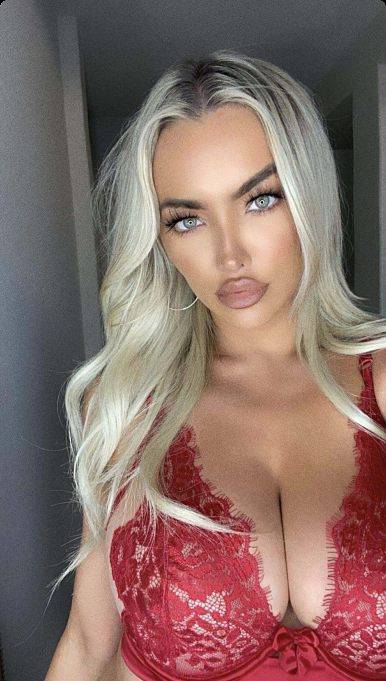 Lindsey Pelas is made for tit fucking