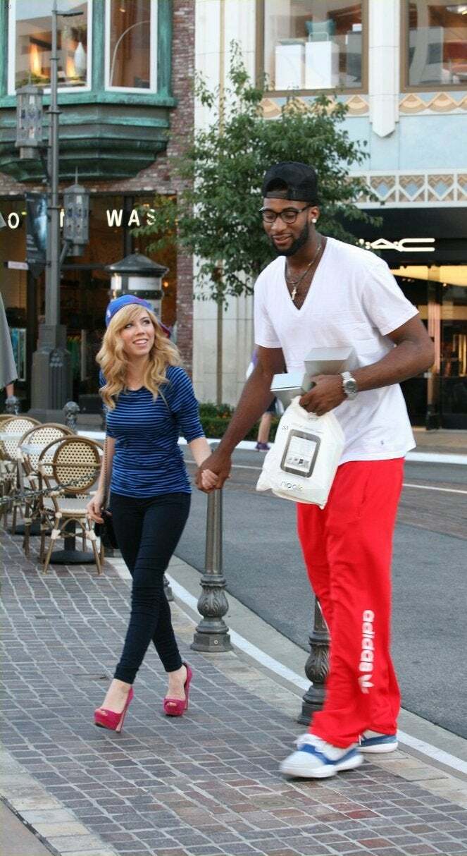 When I see Jennette McCurdy with her ex Andre Drummond I wonder how wrecked her holes were getting