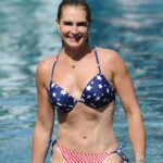 Brooke Shields Bikini