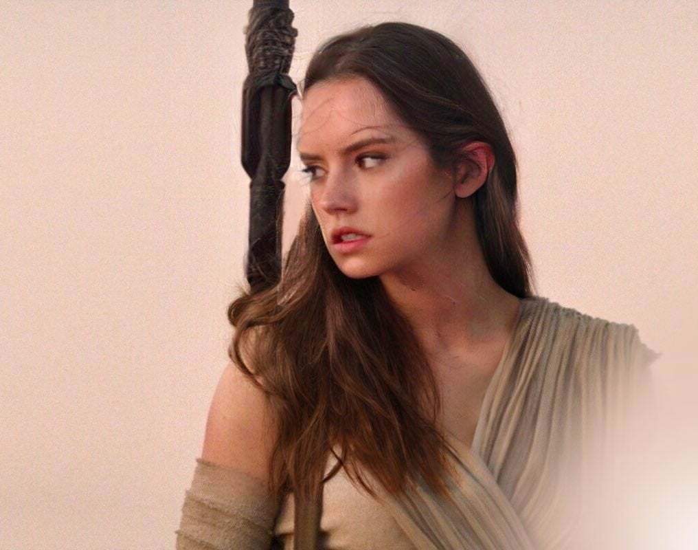 Daisy Ridley with long hair gives me such a raging erection