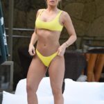 Danielle Armstrong Sexy (16 Photos)