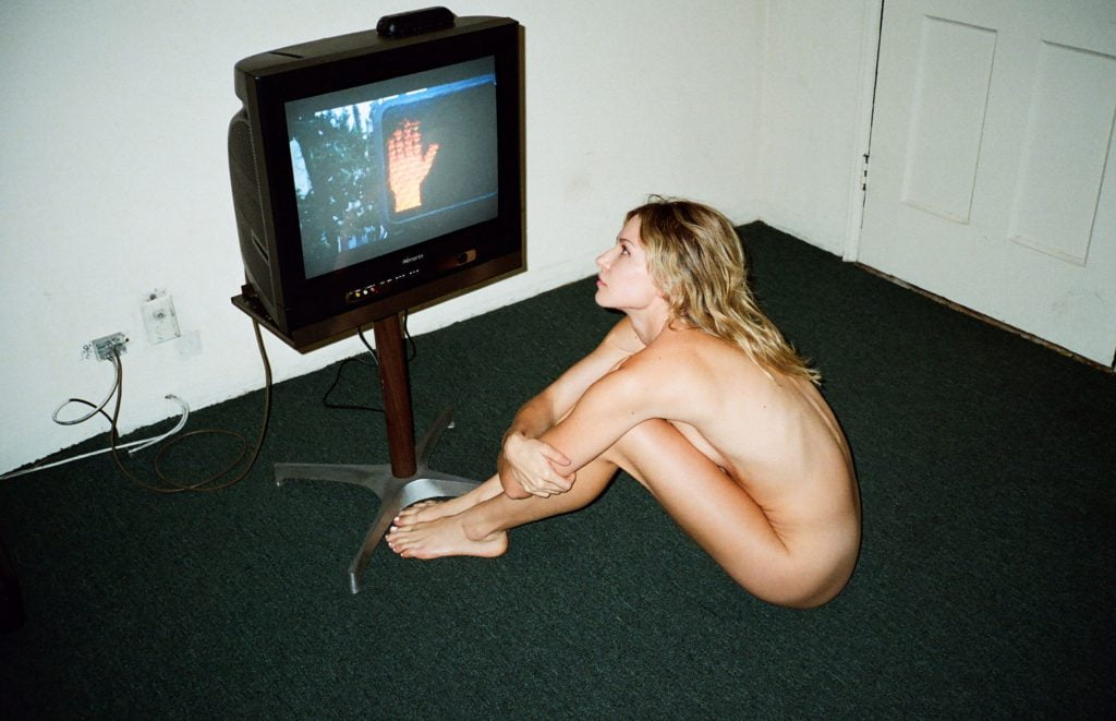 Paige Elkington Nude & Sexy (13 Photos)
