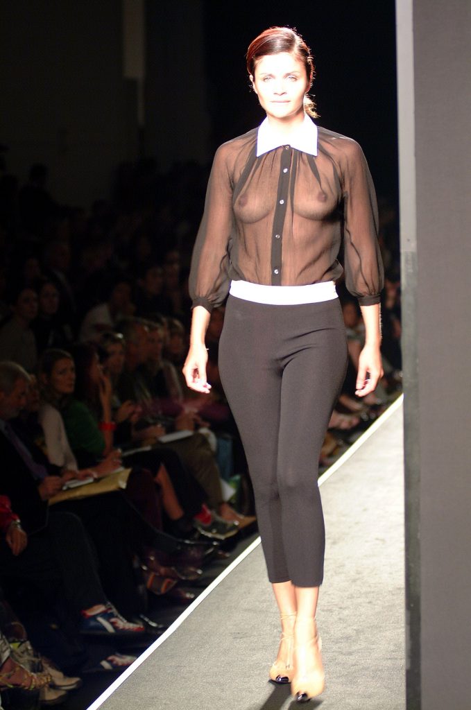 Helena Christensen See Through (2 Photos + Video)