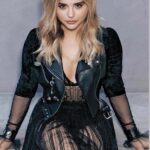 I’d let Chloe Grace Moretz do anything she wanted to me while wearing this sexy outfit