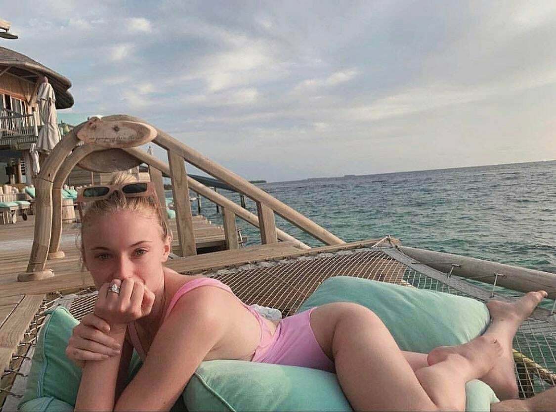 Sophie Turner needs to be dominated