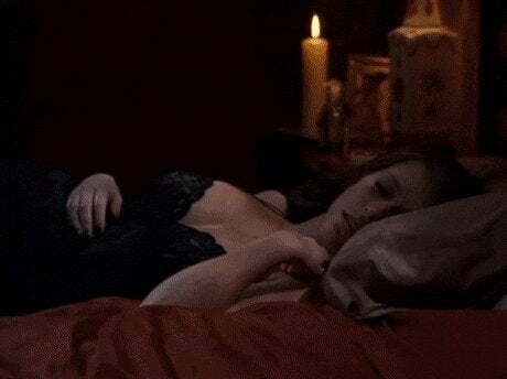 Jennifer Love Hewitt in Ghost Whisperer