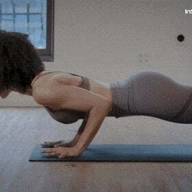 Nathalie Emmanuel Yoga