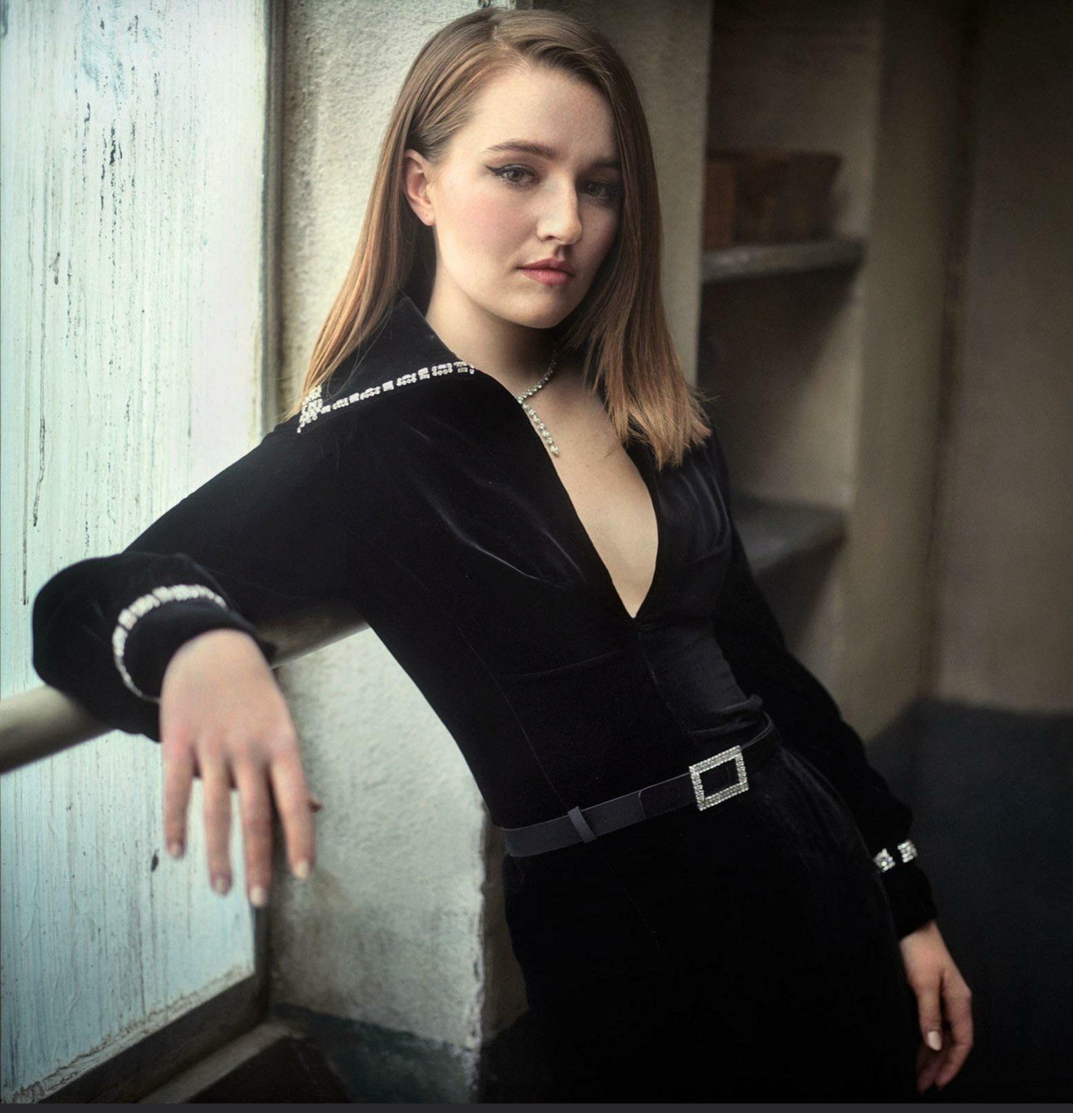 I can't enough of Kaitlyn Dever today