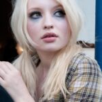 How would you treat Emily Browning? Goddess or fuck meat?