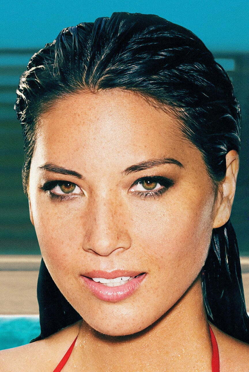 Olivia Munn 's sudective face