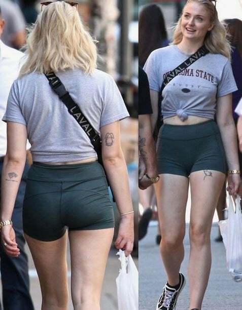 Sophie Turner's amazing body always gets me so hard!