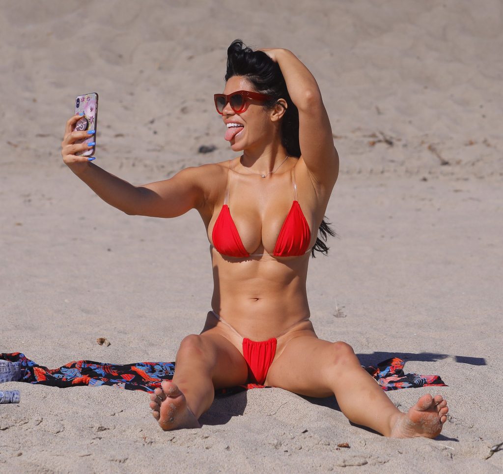 Suelyn Medeiros Bikini