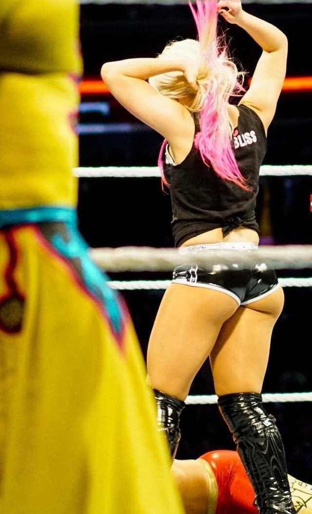 Alexa Bliss Wrestling has the best asses