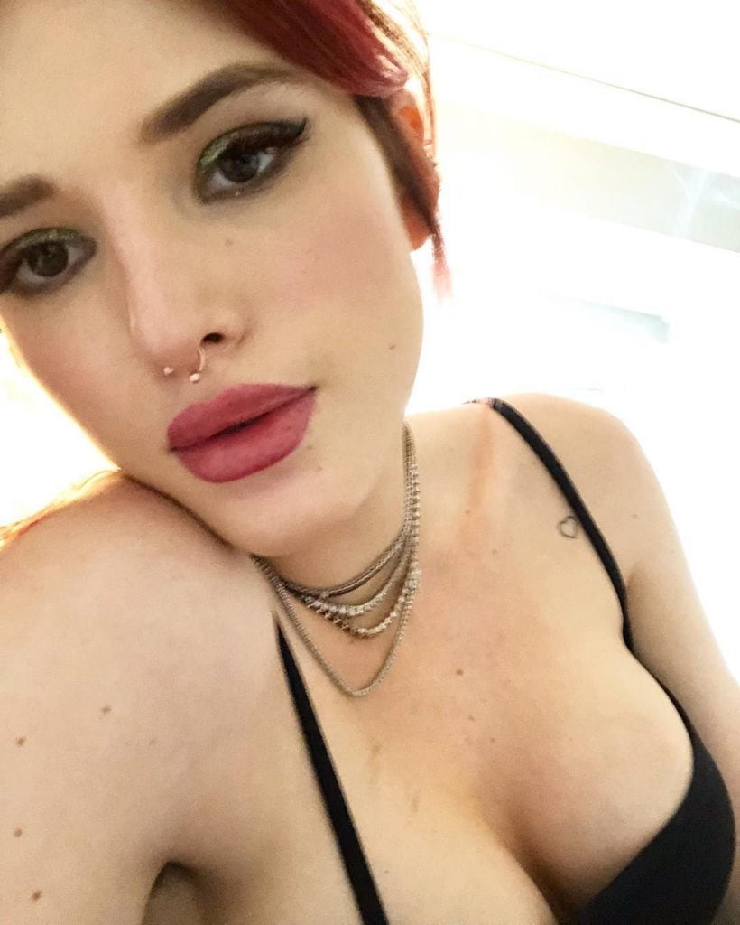 Bella Thorne Sexy (14 Pics + Gifs)