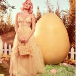 Miley Cyrus Sexy (19 New Photos + Gifs)