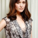 Getting to be a tradition that after I finish a show I jerk off to the relevant babe - this time it's Rose Byrne (Damages)