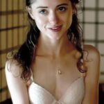 Natalia Dyer - Put on my strap-on and dom her